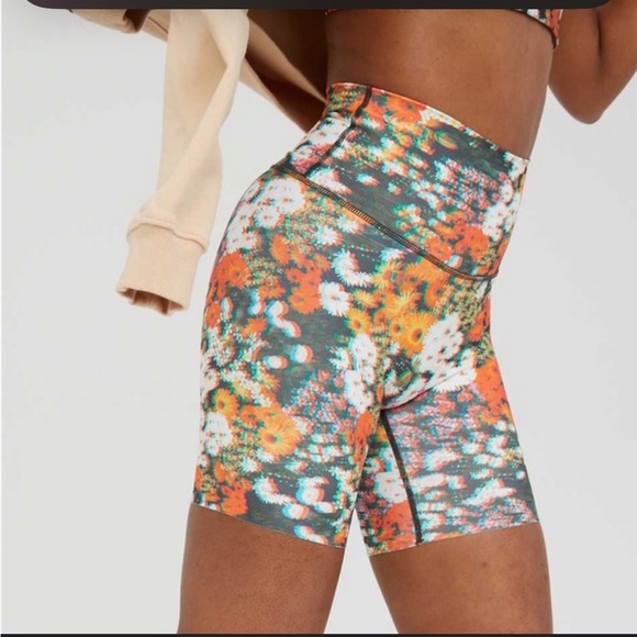 aerie Pants - Offline By Aerie Goals 3D 7” Inseam Biker Shorts
